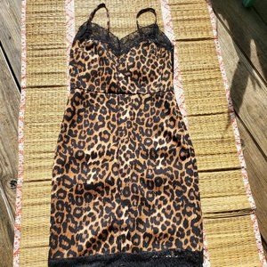 Leopard dress w black lace